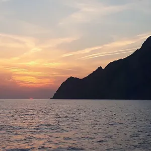 Vacation Apartment Vernazza